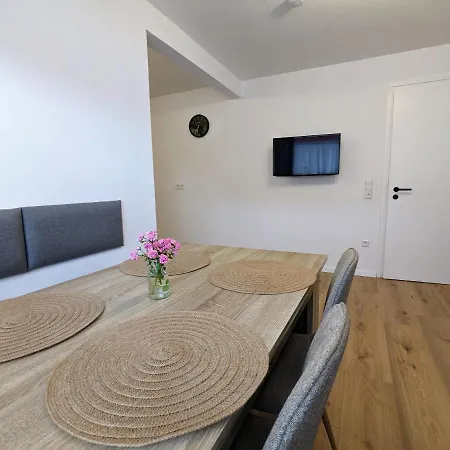 Am Alenberg Apartment